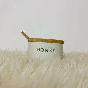 Honey pot